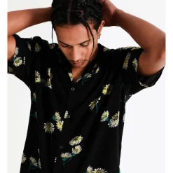 New 🥰 Jack & Jones Daisy Resort Short Sleeve 👚 Shirt In Black/Multi ✔️ -Industrie Shop unnamed file 1590